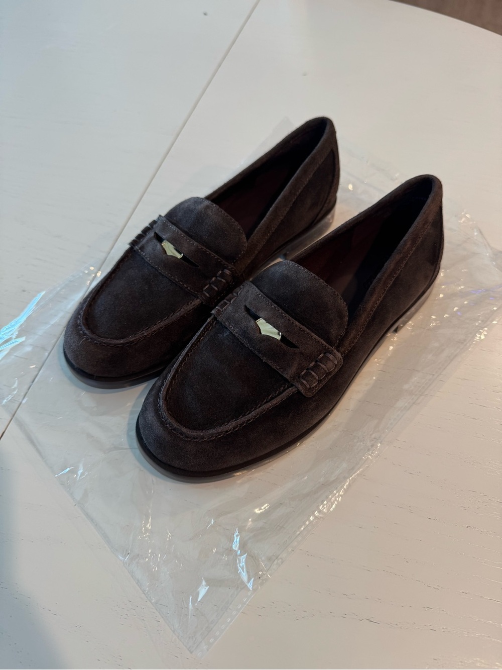 Madewell Women's Dark Brown Suede Loafers - Classic Slip-On Style